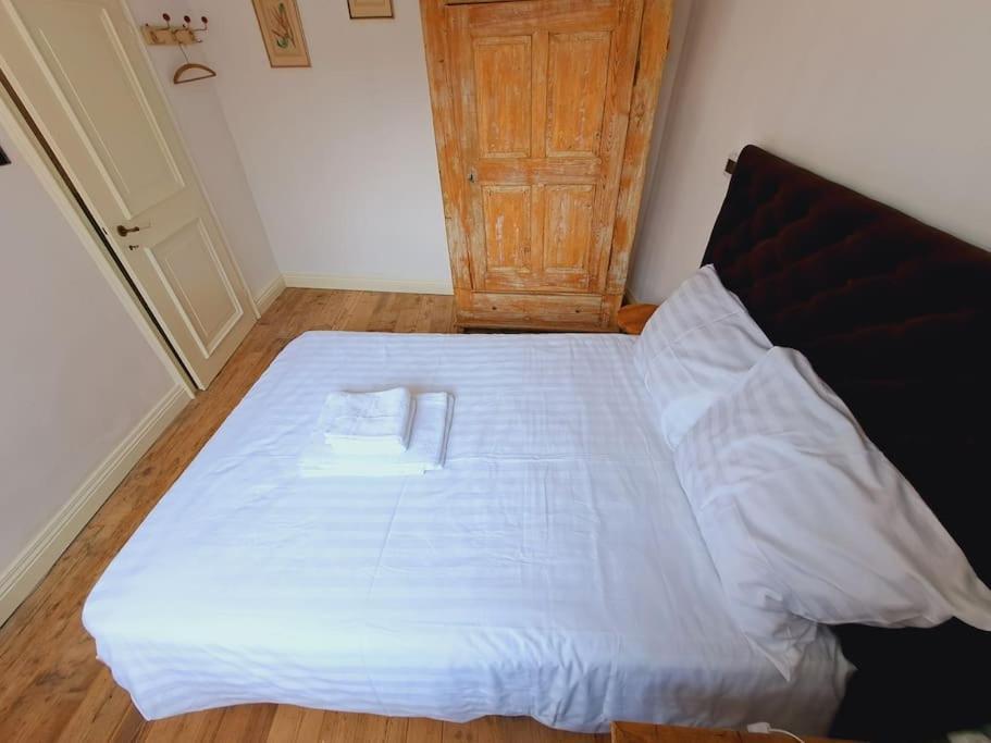 Haus Moselwald - 3 Bedrooms Enkirch Eksteriør bilde