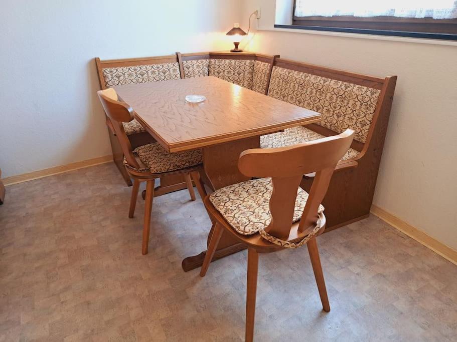 Haus Moselwald - 3 Bedrooms Enkirch Eksteriør bilde