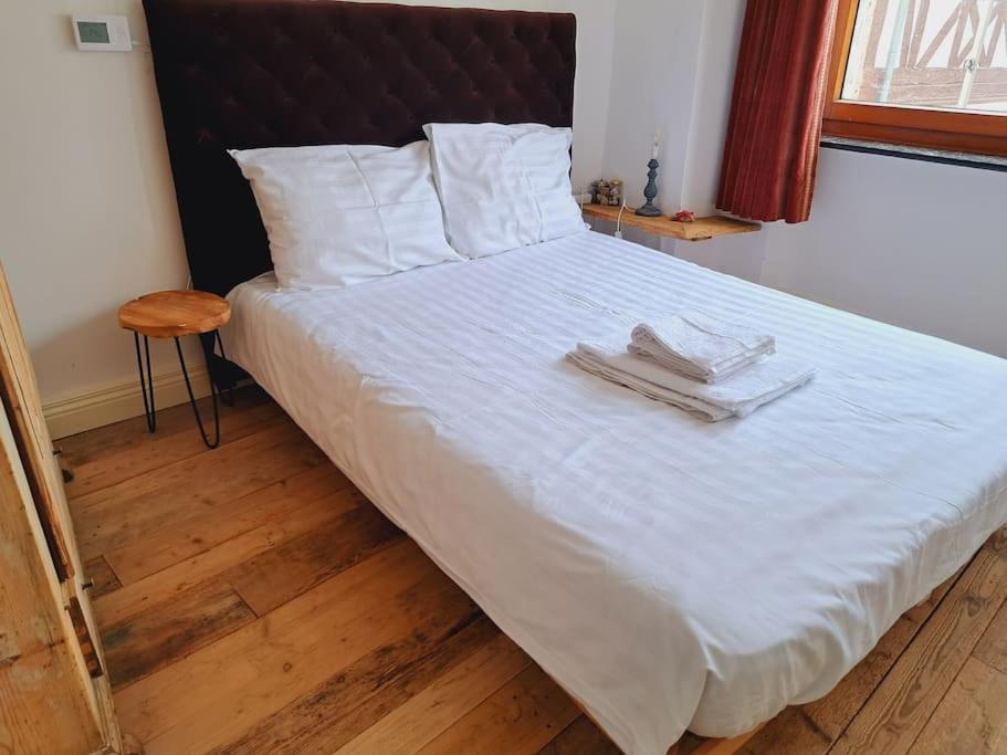 Haus Moselwald - 3 Bedrooms Enkirch Eksteriør bilde
